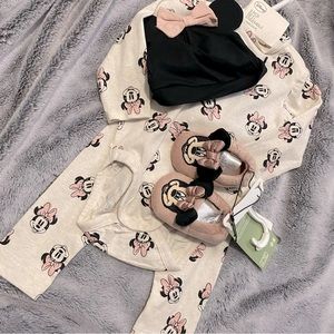 NWT H&M Baby Minnie Outfit w/ Crib Shoes